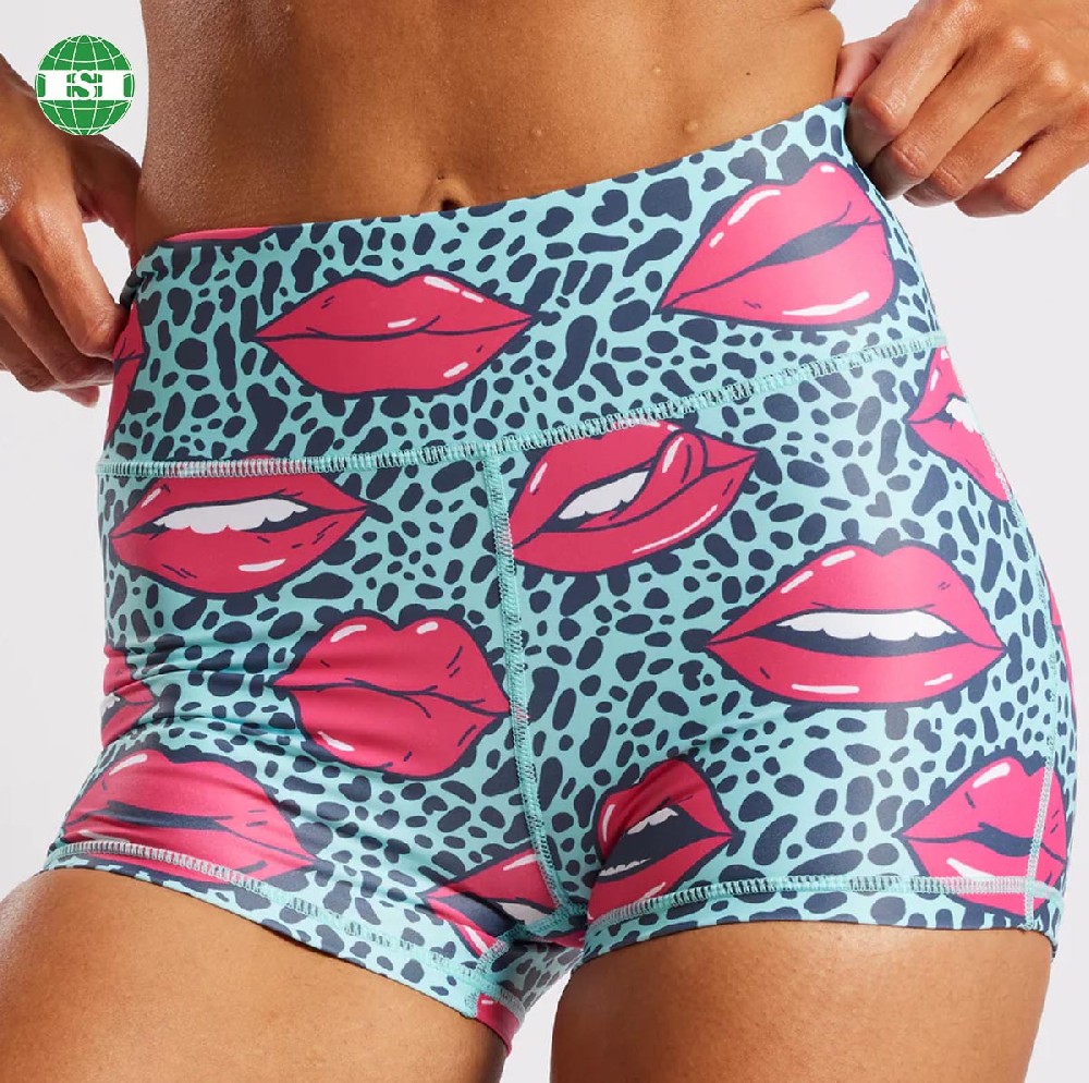 Kiss print gym leggings boy shorts quick dry and comfortable